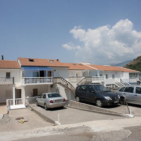 Apartments Durasevic Ivo Sveti Stefan Bilik gambar
