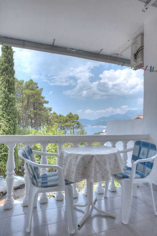 Apartments Durasevic Ivo Sveti Stefan Bilik gambar