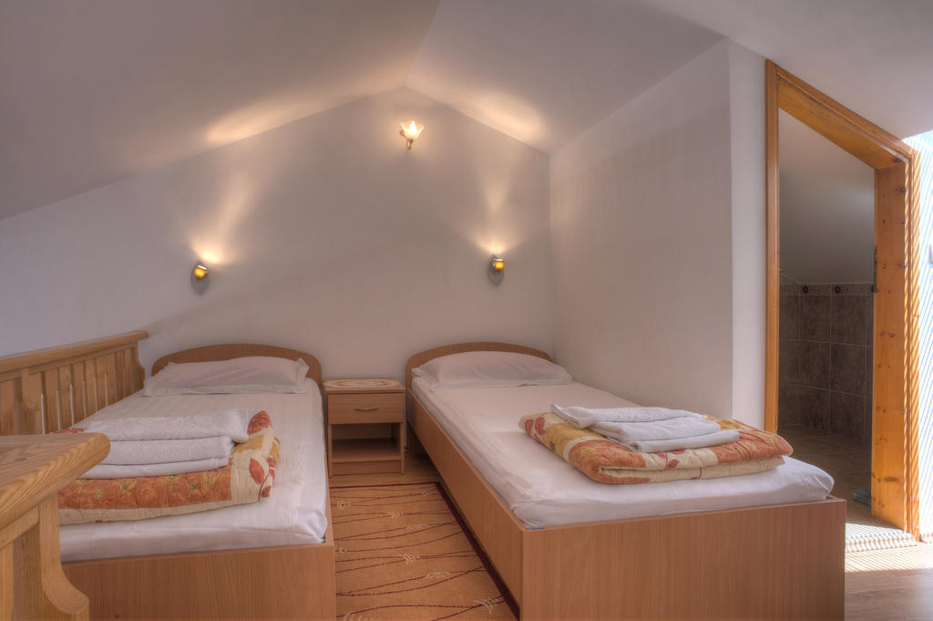 Apartments Durasevic Ivo Sveti Stefan Bilik gambar